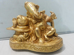 Ganesha with shivling